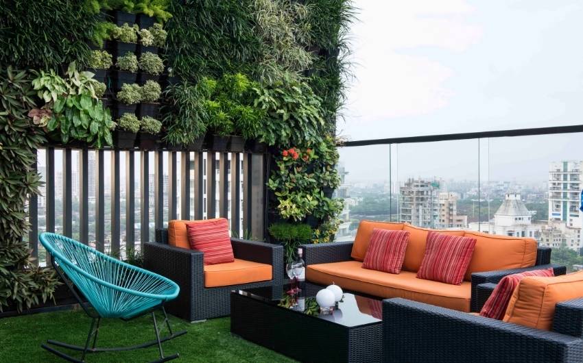 Balcony or terrace artificial grass wall design ideas