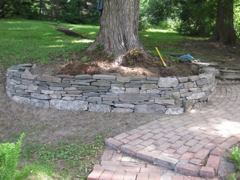 How To Build a Retaining Wall Around a Tree on a Slope?